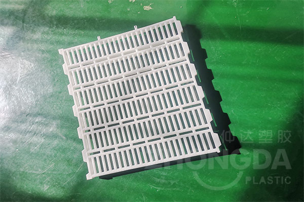 養(yǎng)豬場(chǎng)為什么使用漏縫板？